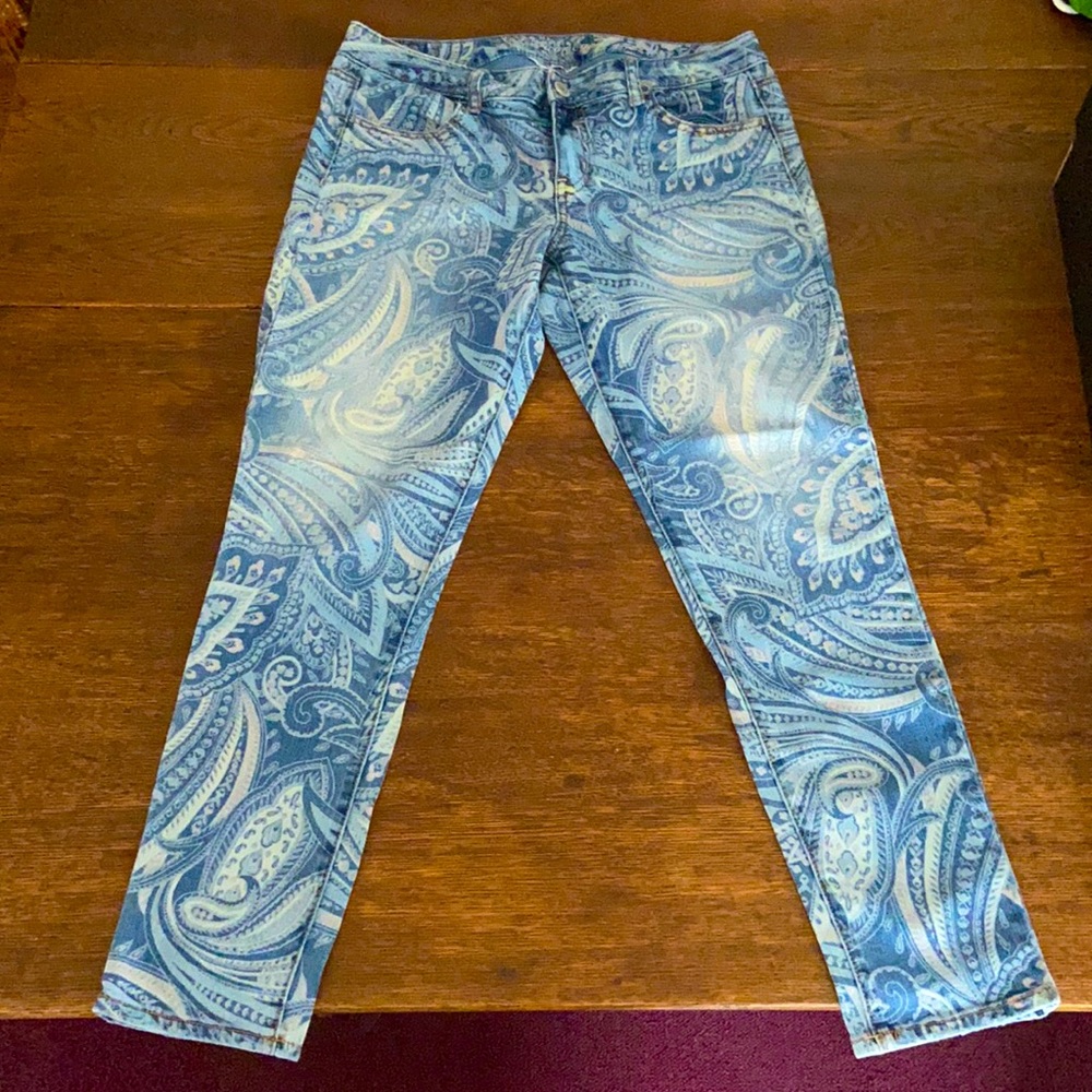 American Eagle Paisley Jegging